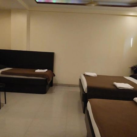 Hotel Krishna Sai Kutir Shirdi Esterno foto